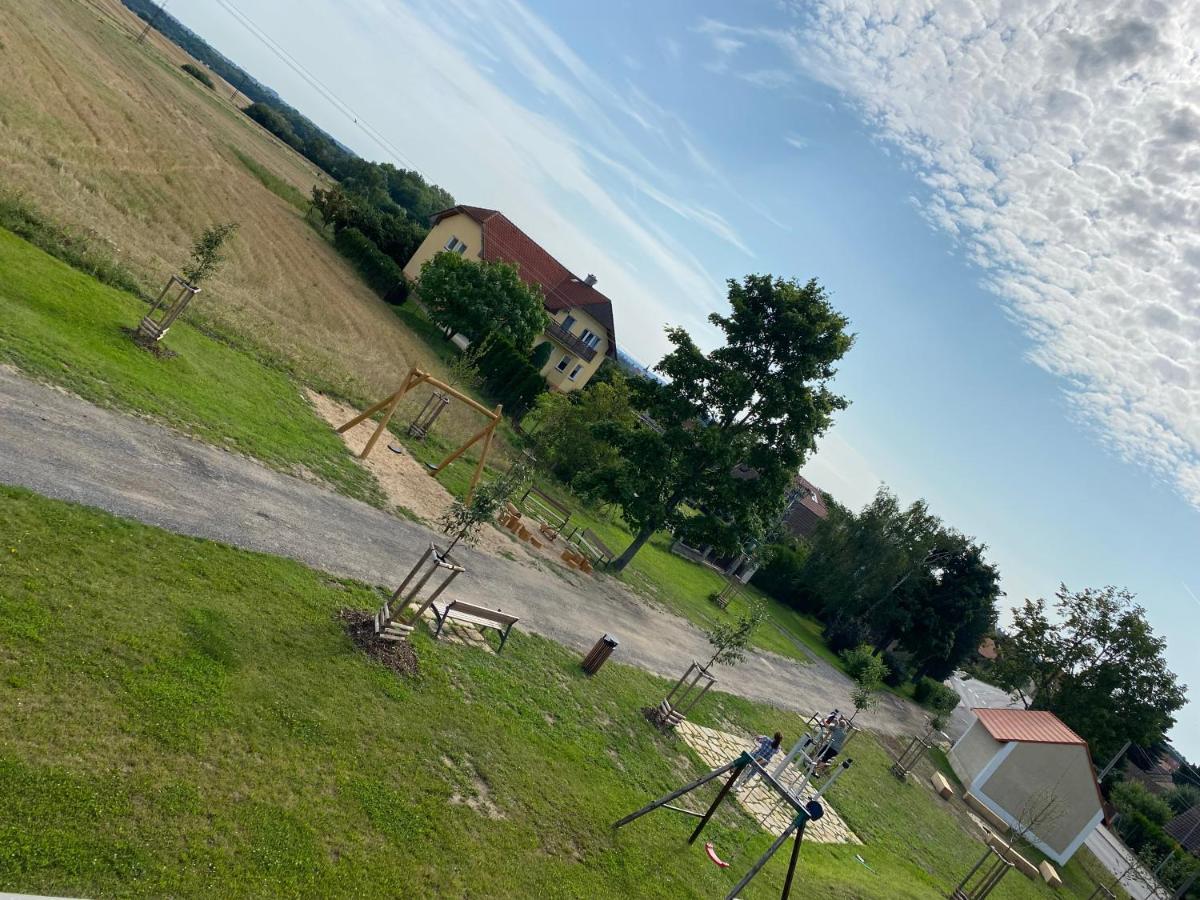 Penzion Rozkoš Průhonice Exteriér fotografie