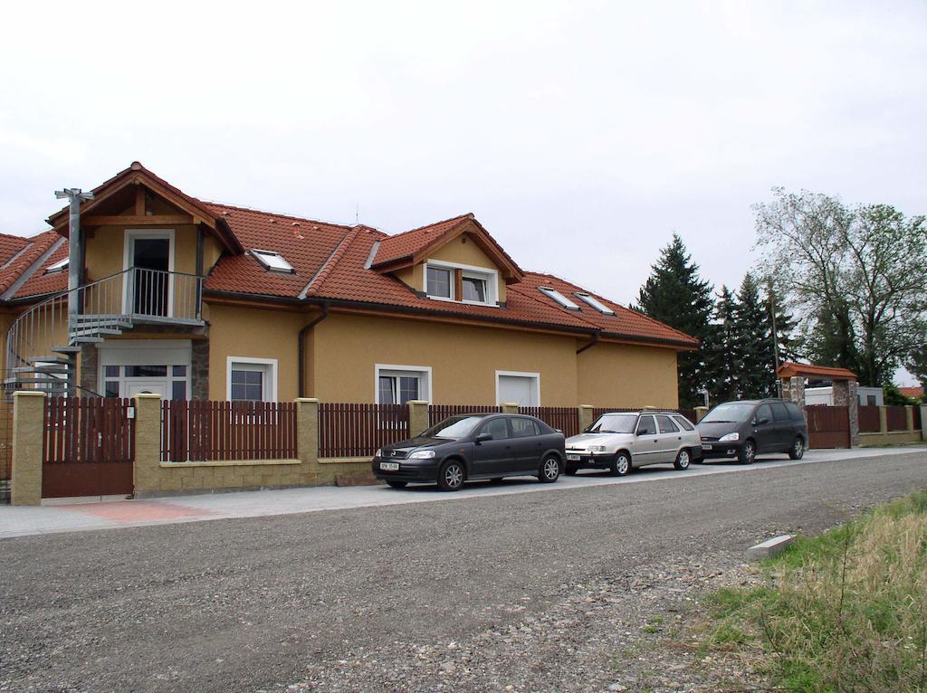 Penzion Rozkoš Průhonice Exteriér fotografie