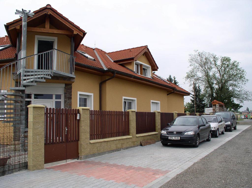Penzion Rozkoš Průhonice Exteriér fotografie